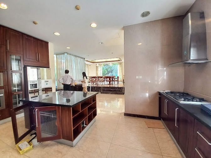 Hình ảnh Cho thuê villa Thảo điền 1000m2 hầm 3 lầu giá 6500$