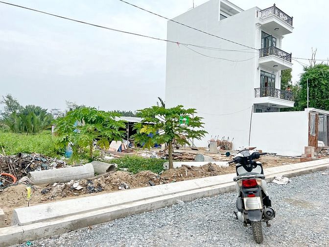 Hình ảnh Chính chủ bán lô đất nền mặt tiền Đường Số 37, Bình Thuận, Q7