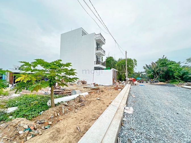 Hình ảnh Chính chủ bán lô đất nền mặt tiền Đường Số 37, Bình Thuận, Q7