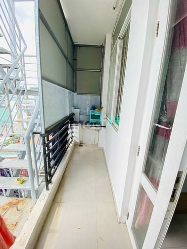 Hình ảnh Studio ban công thóang mat ngay chơ Bà Chiểu
