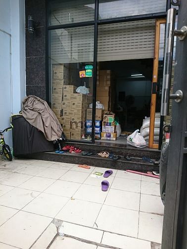 Hình ảnh Cho thuê nhà 3 lầu sát sông SG có 6PN giá 32tr