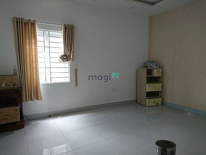 Hình ảnh Cho thuê nhà 3 lầu sát sông SG có 6PN giá 32tr