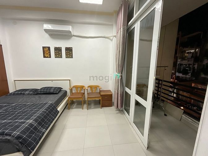 Hình ảnh Studio ban công thóang mat ngay chơ Bà Chiểu