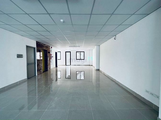 Hình ảnh cho thuê nhà mặt tiền trung tâm, Q1