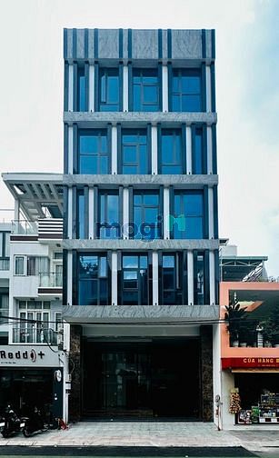 Hình ảnh cho thuê nhà mặt tiền trung tâm, Q1