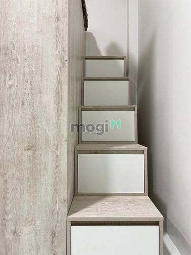Hình ảnh Căn Hộ Dịch Vụ Nội thất gỗ cực xịn view tòa nhà Viettel Q3