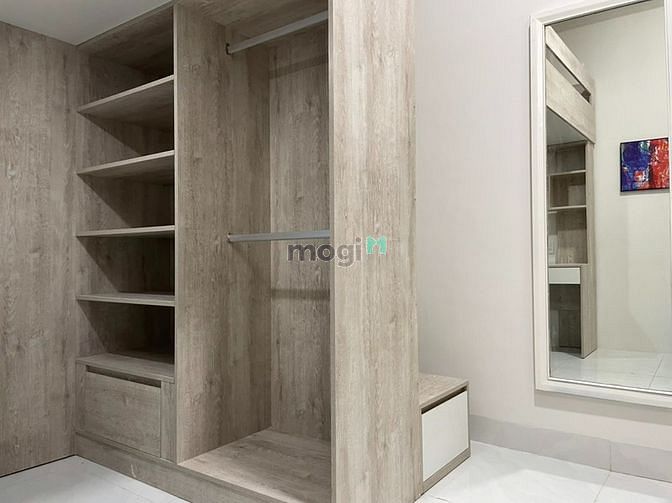 Hình ảnh Căn Hộ Dịch Vụ Nội thất gỗ cực xịn view tòa nhà Viettel Q3
