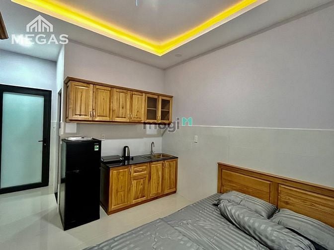 Hình ảnh Cho Thuê Căn Hộ Cao Cấp - Full Nội Thất - Cửa Sổ Tại Dương Quảng Hàm