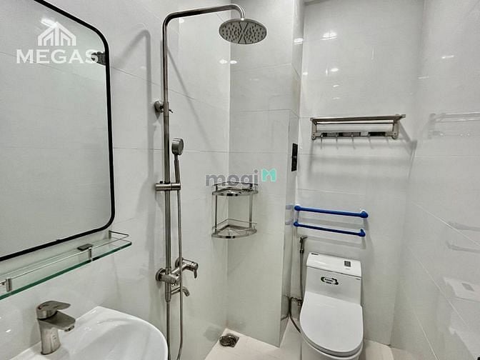 Hình ảnh Cho Thuê Căn Hộ Cao Cấp - Full Nội Thất - Cửa Sổ Tại Dương Quảng Hàm