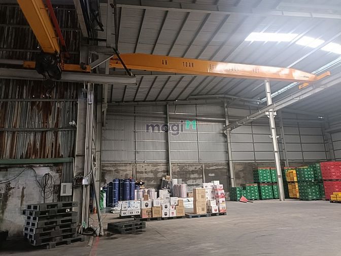 Hình ảnh Cho thuê xưởng dt 1400m2 giá 120tr Ql1A Bình Chiểu