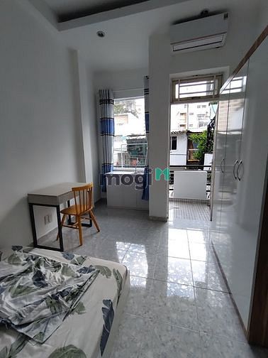 Hình ảnh CĂN HỘ studio ban công full nội thất Trần Bình Trọng q10 sát q5