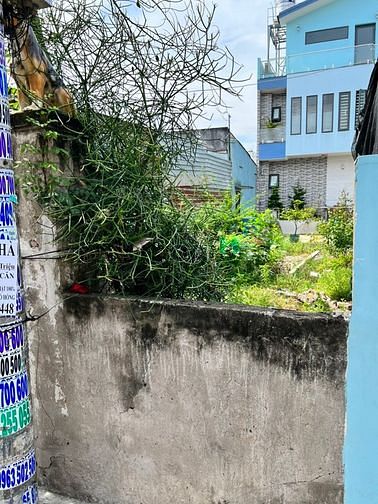 Hình ảnh Bán gấp lô đất HXH thông đường Hiệp Thành 13, Quận 12