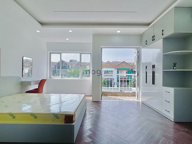 Hình ảnh Studio đầy đủ nội thất dọn vào ở ngay, gần Vincom Trần Trọng Cung Q7