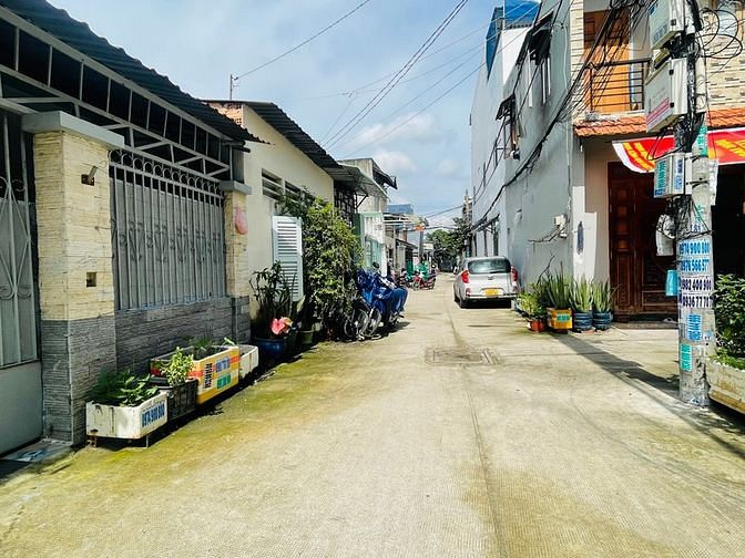 Hình ảnh Chủ Ngộp Bank cần bán gấp Lô đất 76 m Bà Điểm, Hóc Môn