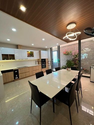 Hình ảnh Bán nhà siêu phẩm mặt tiền Lê Văn Thọ