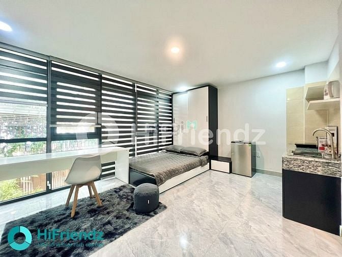 Hình ảnh Studio Full nội thất-Mặt tiền-Cửa sổ to-gần vòng xoay ĐBP