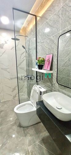 Hình ảnh Nhà quận 9 siêu rộng giá hạt dẻ chỉ 2ty5