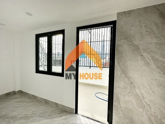 Hình ảnh 🏡ĐÚNG ĐỈNH toà nhà mới xây ngay TRẦN NÃO 400M2