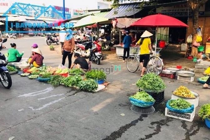 Hình ảnh GĐ cần bán lô đất 100m2(5x20m) dân đông, gần chợ tiện kinh doanh.
