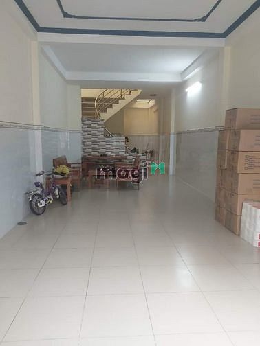 Hình ảnh Bán nhà ngay chợ Bình Long, hẻm xe hơi 6M đẹp.