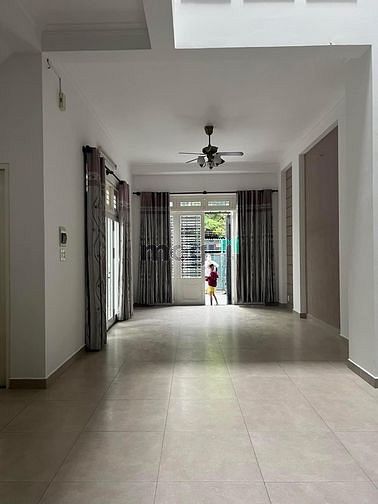 Hình ảnh Nhà Biệt Thự Thích Hợp Mở Văn Phòng Spa Thẩm Mỹ Cực Đỉnh