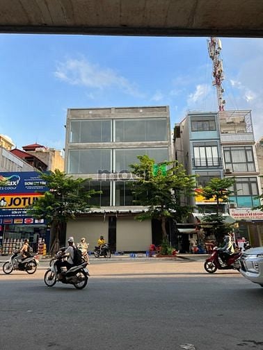 Hình ảnh Cho thuê nhà phố NGUYỄN VĂN CỪ- Dt 40m2