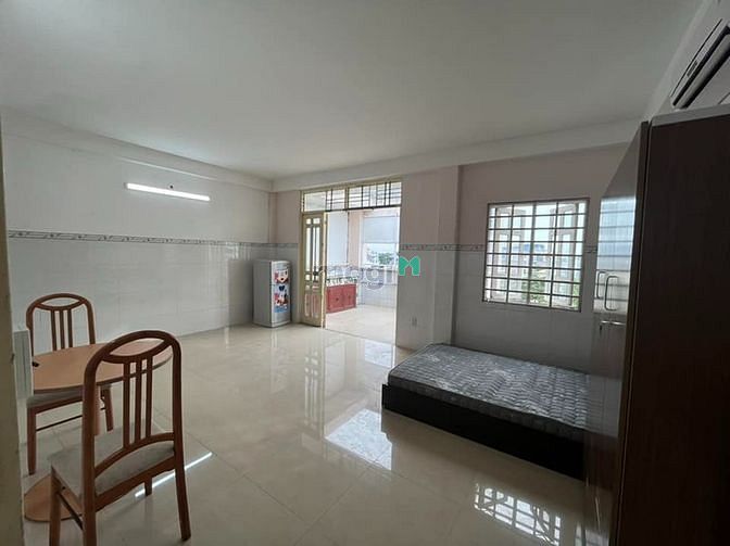 Hình ảnh phòng trọ full nội thất, giờ giấc tự do, ban công lớn