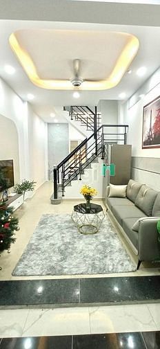 Hình ảnh Nhà quận 9 siêu rộng giá hạt dẻ chỉ 2ty5