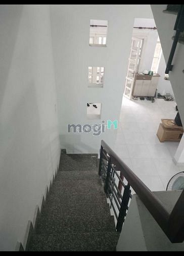 Hình ảnh Cho Thuê Nhà 3Tầng+ST, 4Phòng hẻm 458 Huỳnh Tấn Phát Q.7