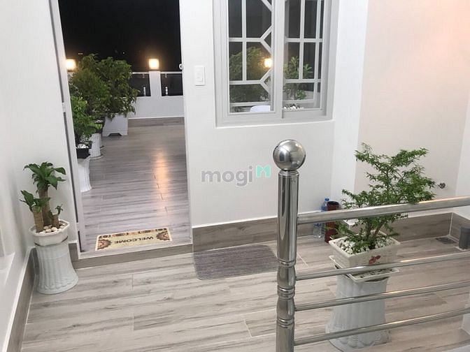 Hình ảnh Bán nhà HXH Phạm Văn Hai, P2, quận Tân Bình