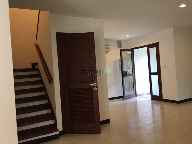 Hình ảnh Cho thuê Villa khu compound Thảo Điền 3 lầu hồ bơi chung 200m2