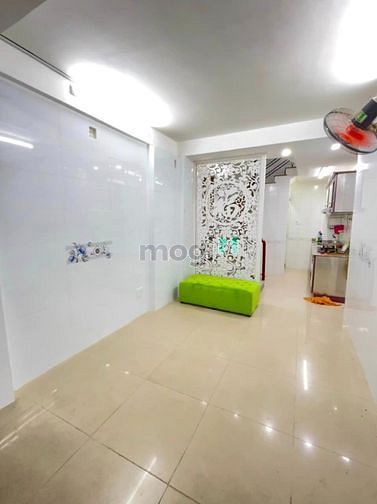 Hình ảnh Nhà mặt tiền đường Đội Cung cần bán gấp
