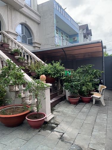 Hình ảnh Bán CHDV 8 tầng thang máy có hầm. 260m2. Khu vực đông dân phát triển