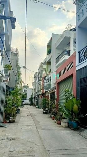 Hình ảnh Bán nhà cấp 4 hẻm xe hơi 182 Hồ Văn Long ,BHH B , Bình Tân