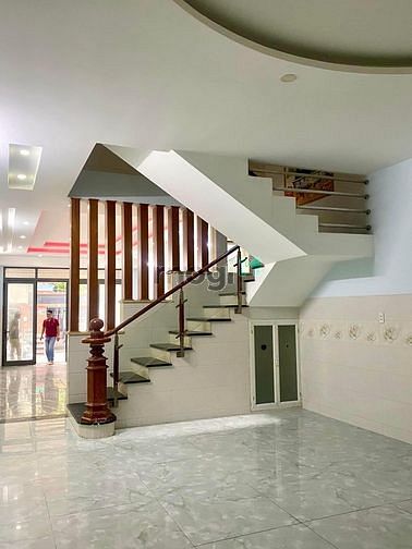 Hình ảnh Nhà mặt tiền 4 tầng - 145m2 - 8PN - Chỉ 16,8 Tỷ