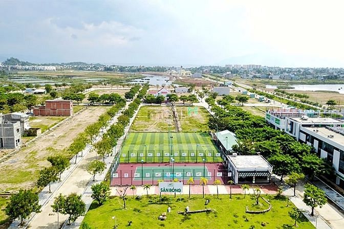 Hình ảnh chính chủ bán đất Golden hill 1ty8 120m2