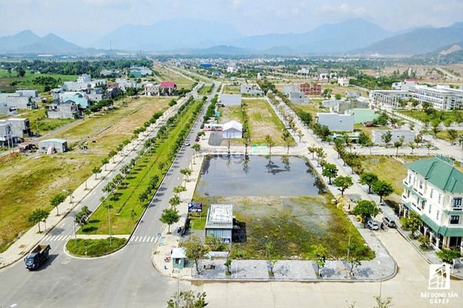 Hình ảnh chính chủ bán đất Golden hill 1ty8 120m2