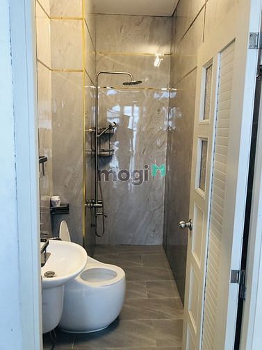 Hình ảnh Cho Thuê Nhà Phố - 2 Lầu 4 Phòng - Đường Lớn - Dân Cư Đông Đúc - 30 Tr