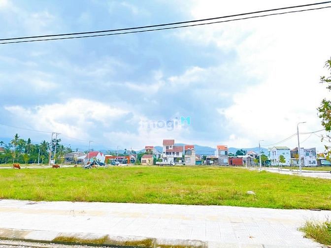 Hình ảnh lô GÓc ngã 4 ngay chợ Đông Phú 850tr 190m2