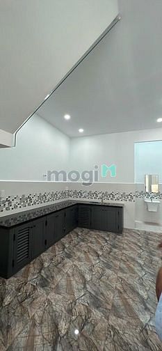 Hình ảnh Nhà đẹp MT chính Lê Thị Riêng, Q12, Tp.HCM