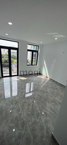 Hình ảnh Nhà đẹp MT chính Lê Thị Riêng, Q12, Tp.HCM