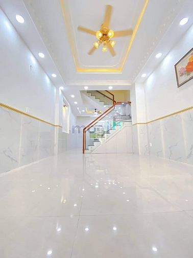 Hình ảnh Cách mạng tháng 8 tân bình xh vào tận cửa 4 tầng 4.1 13 shr, chỉ 8 tỷ