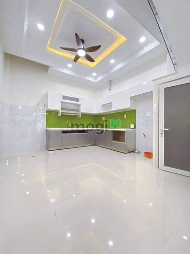 Hình ảnh Cách mạng tháng 8 tân bình xh vào tận cửa 4 tầng 4.1 13 shr, chỉ 8 tỷ