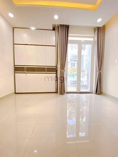 Hình ảnh Cách mạng tháng 8 tân bình xh vào tận cửa 4 tầng 4.1 13 shr, chỉ 8 tỷ