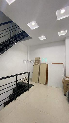 Hình ảnh Chỉ nhỉnh 3 tỷ - Có nhà 4 Tầng BTCT - Âu Cơ P9 Tân Bình.