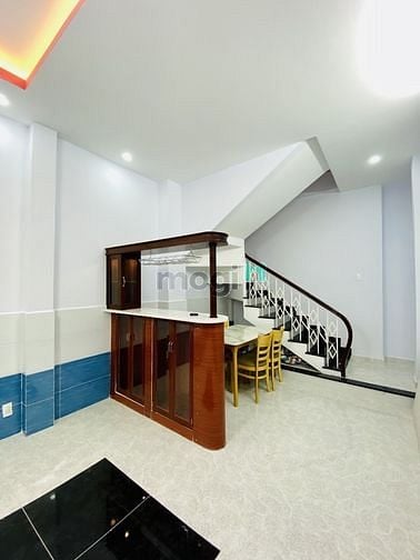Hình ảnh Bán nhà mặt tiền C10C Phan Đình Phùng BTCT 3 tầng tiện ích đầy đủ.