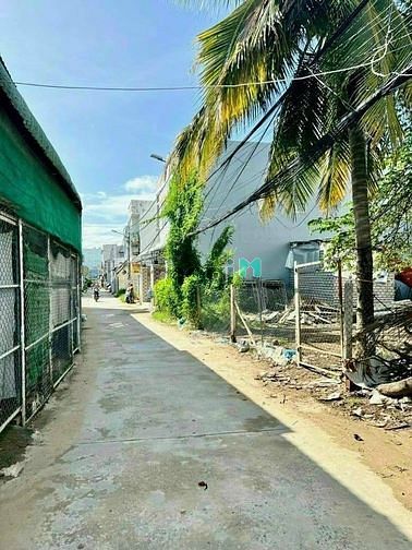 Hình ảnh Bán cặp nền trục chính hẻm liên tổ 3-4 Nguyễn Văn cừ