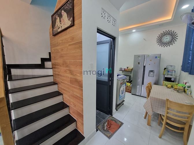 Hình ảnh hẻm 3,5m 2 tầng phan văn trị 3,6x8,5 full nội thất đẹp