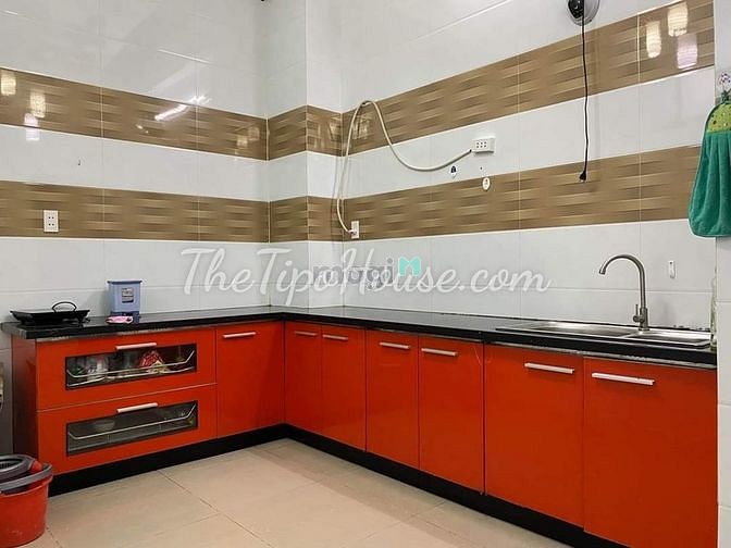 Hình ảnh Cho thuê nhà hẻm Hòa Bình, Q11 vuông vức