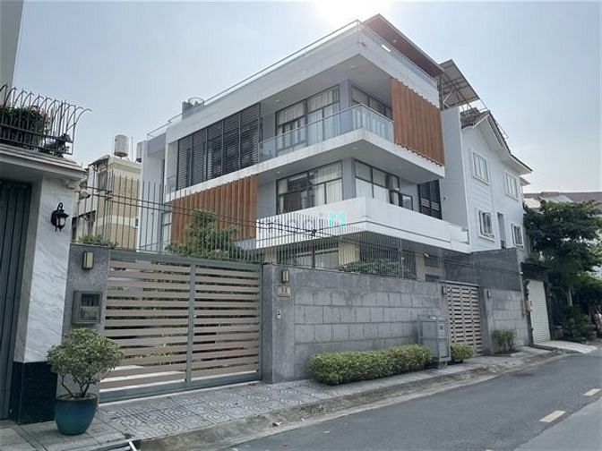 Hình ảnh Cho thuê biệt thự để ở hoặc đặt văn phòng công ty, DTSD 450m2